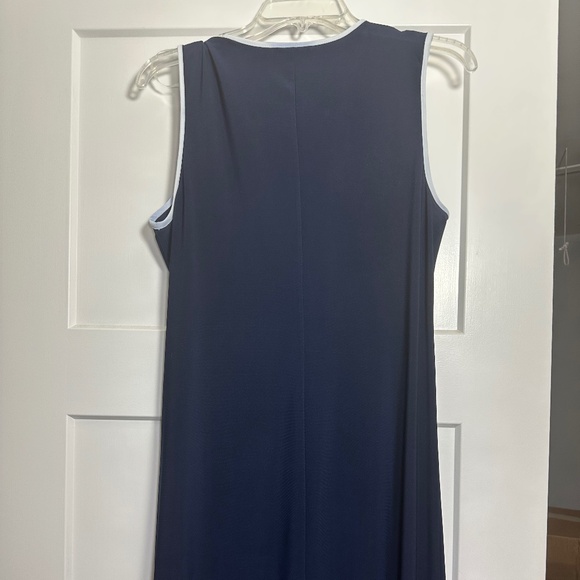 A line women's sleeveless blue dress. size M. - Picture 4 of 4